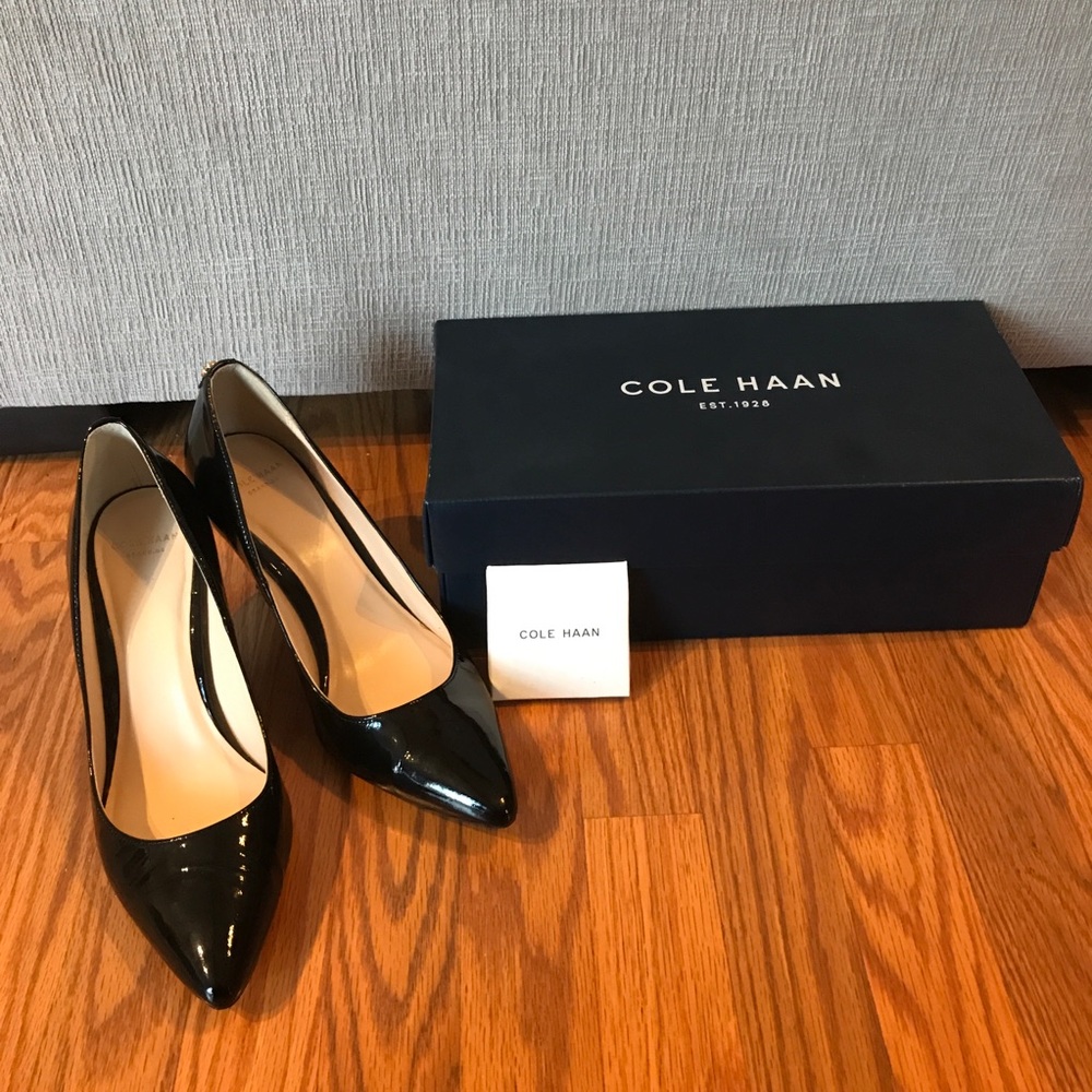 Cole Haan Pumps - Black Patent Leather - Size 6B